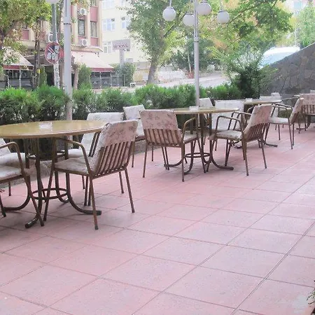 Elit Hotel 3*