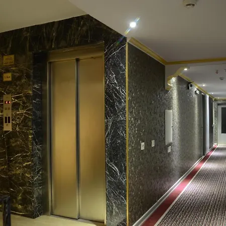 Elit Hotel Отель